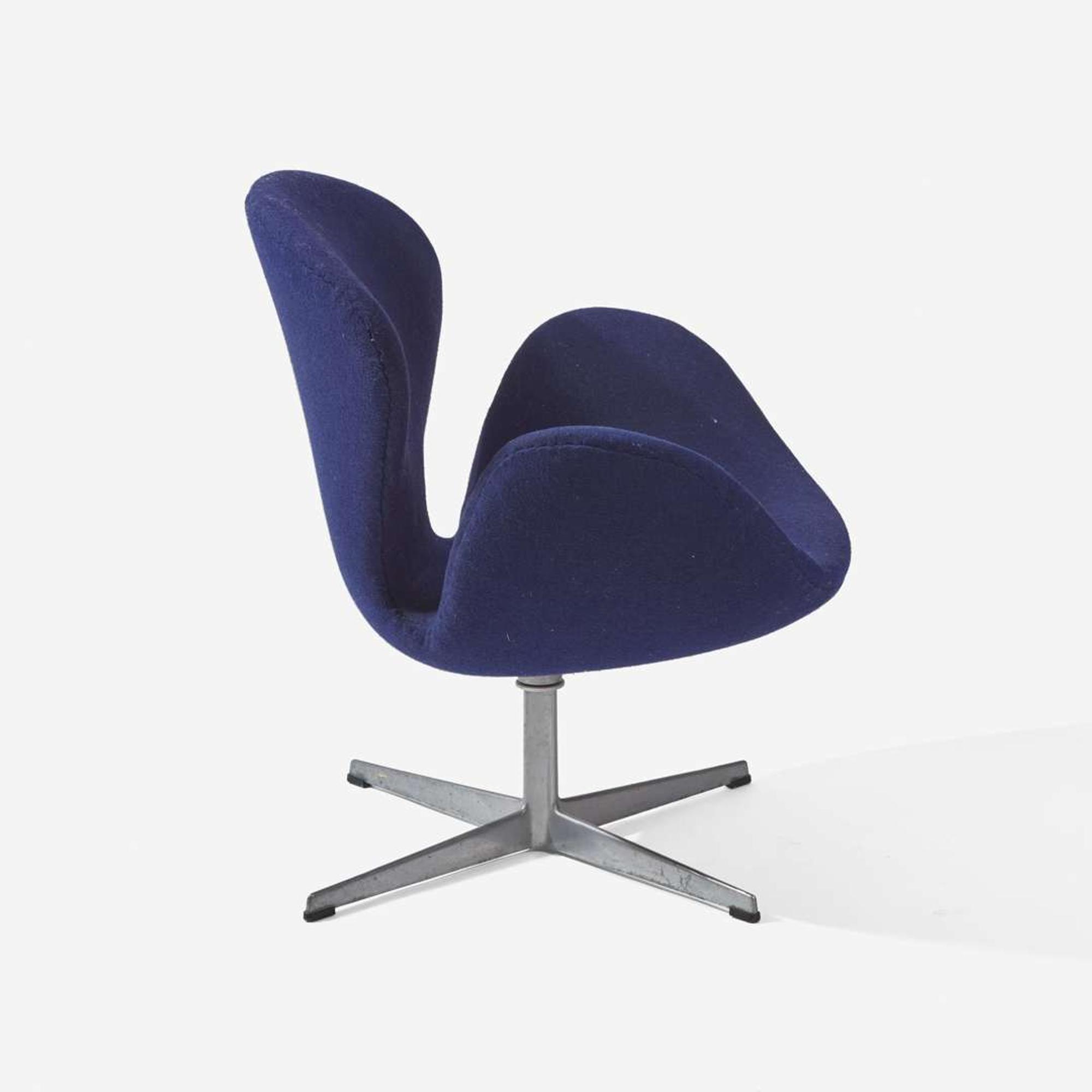 Arne Jacobsen (Danish, 1902-1971) "Swan" Chair, Fritz Hansen, Denmark, designed 1958, the present lot 1960s