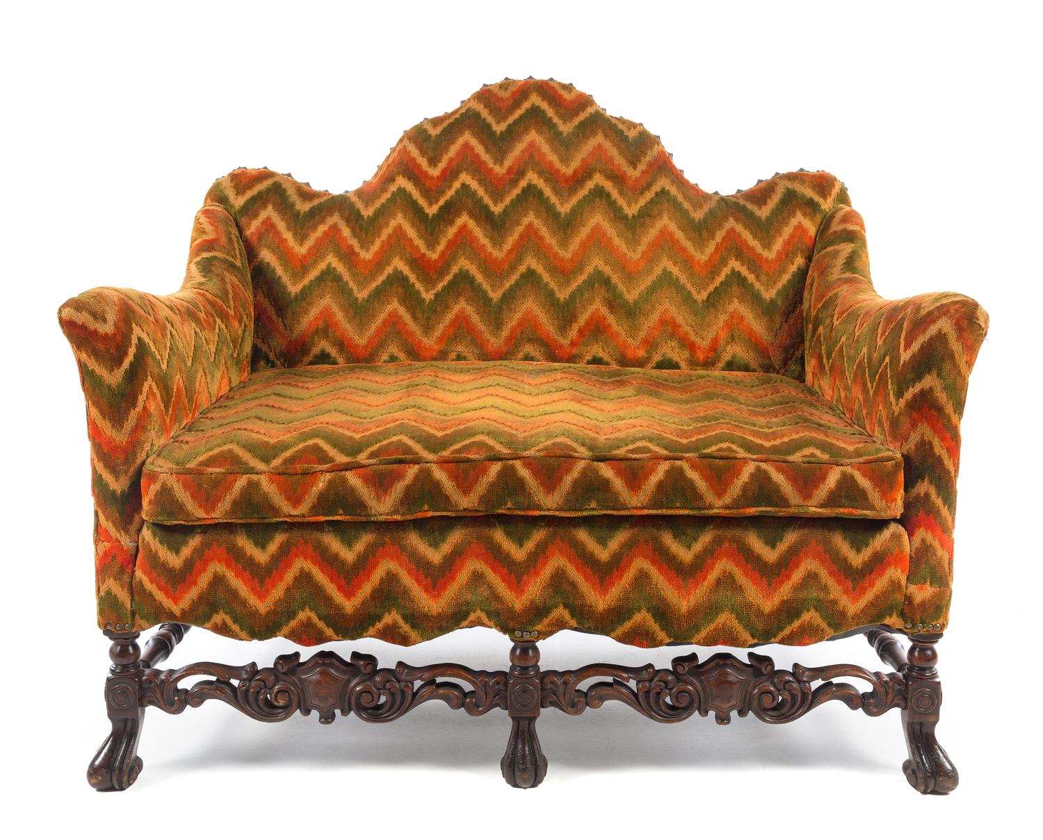 A Renaissance Revival Style Settee Height 37 x width 45 x depth 28 inches. — 20TH CENTURY