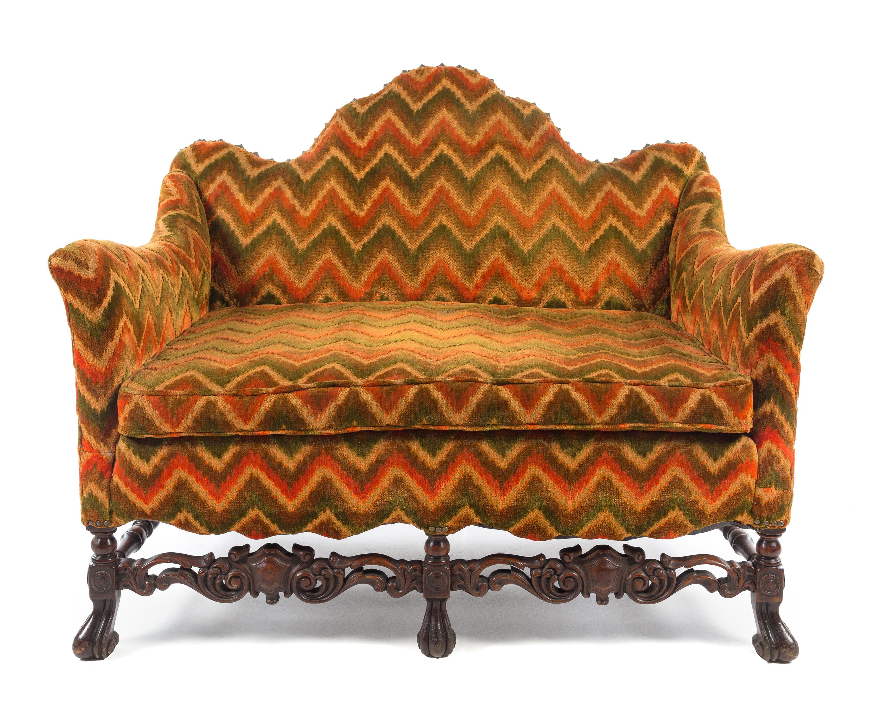 A Renaissance Revival Style Settee Height 37 x width 45 x depth 28 inches. — 20TH CENTURY