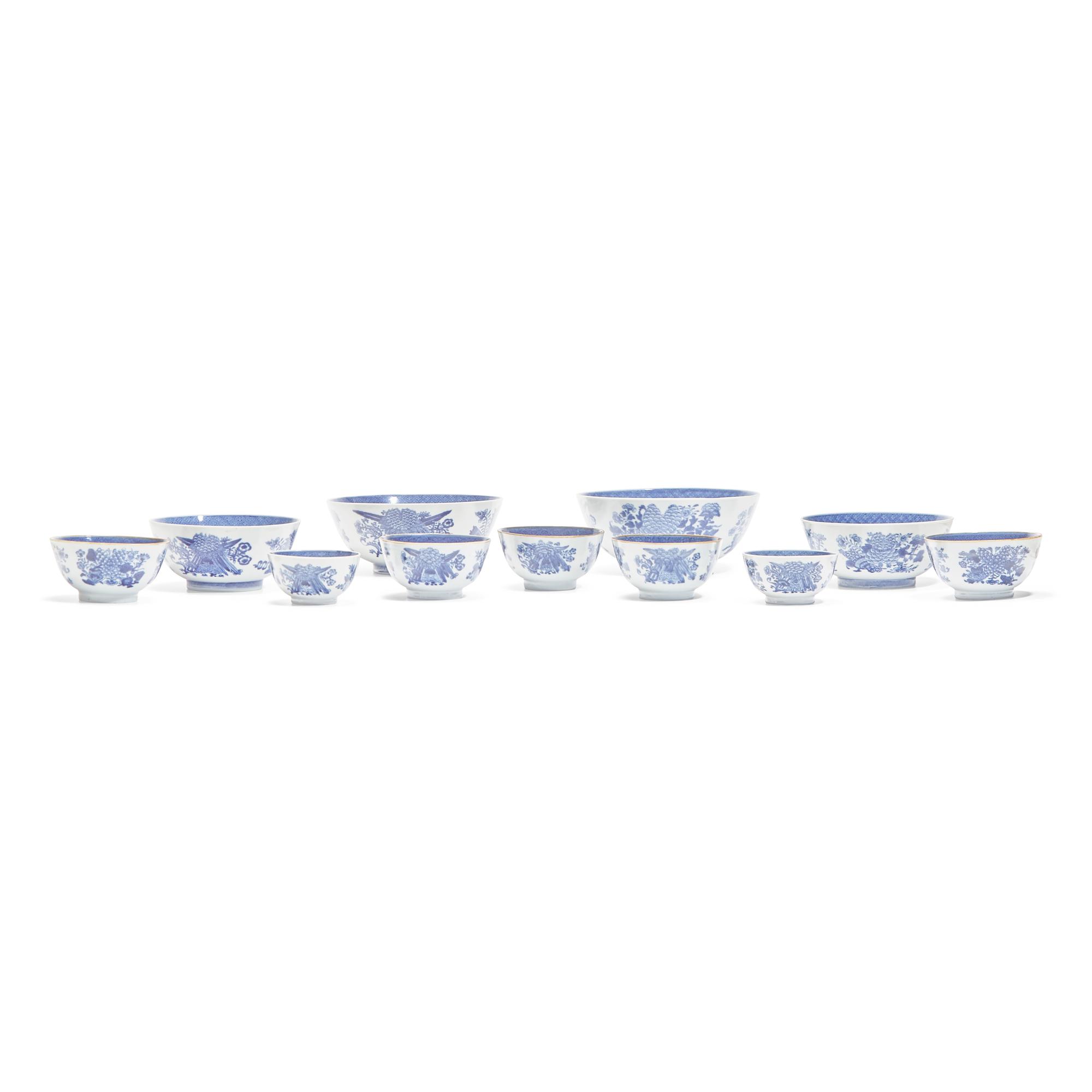 A Group of Eleven Chinese Export Porcelain Blue Fitzhugh Bowls of Various Sizes