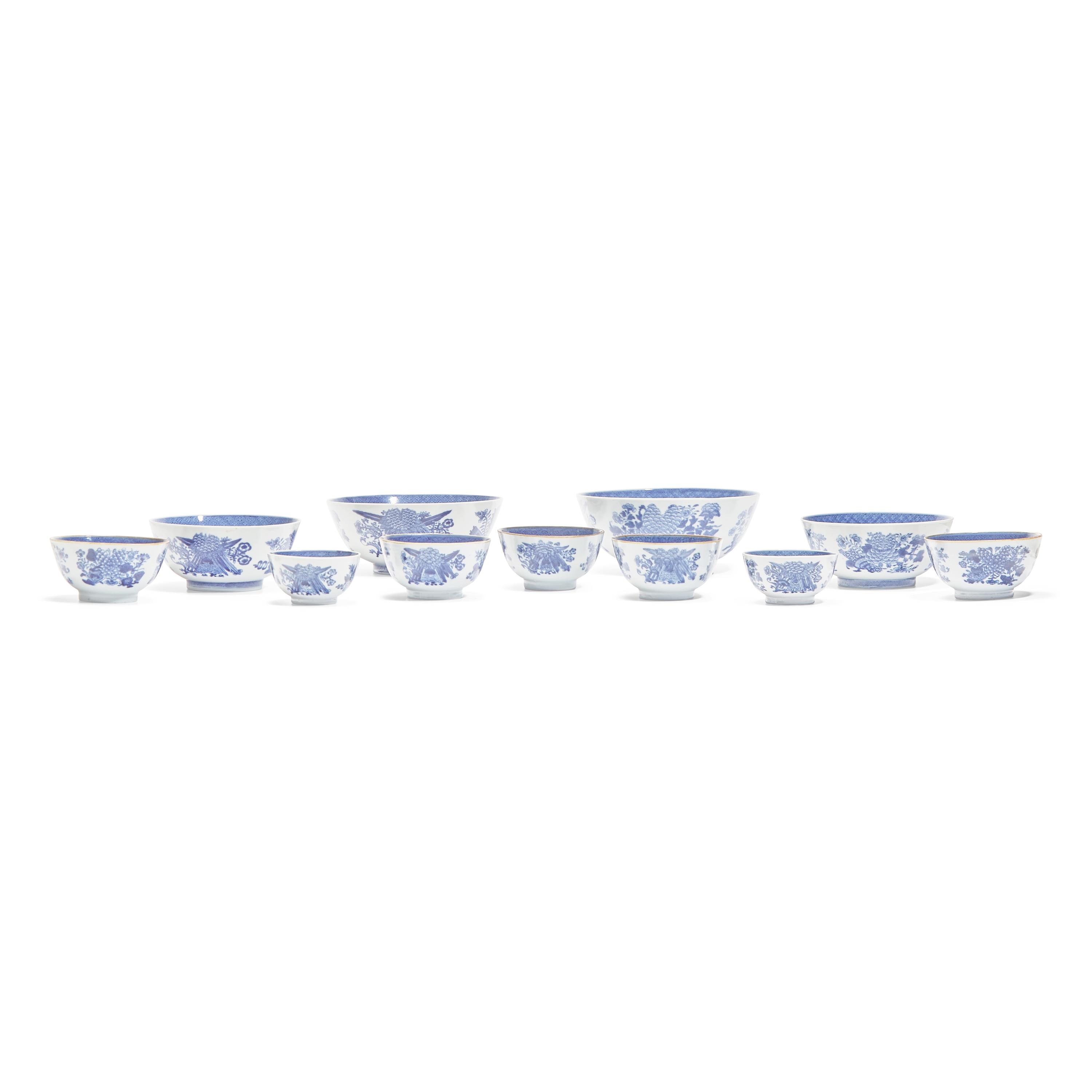 A Group of Eleven Chinese Export Porcelain Blue Fitzhugh Bowls of Various Sizes