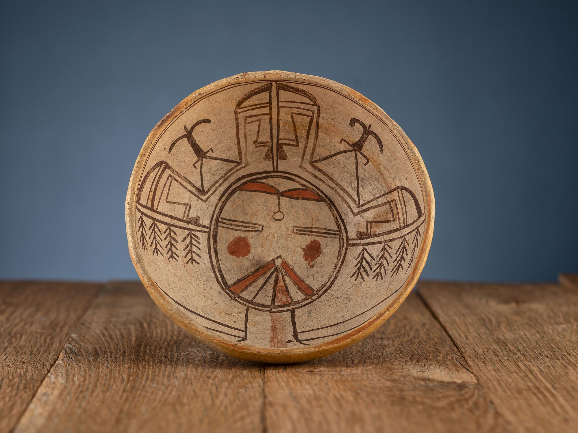 Polacca Pottery Bowl, with Pahlik Mana
