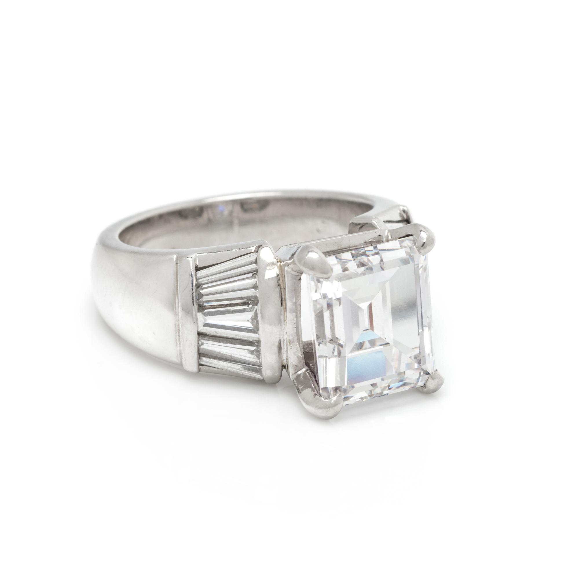 DIAMOND RING