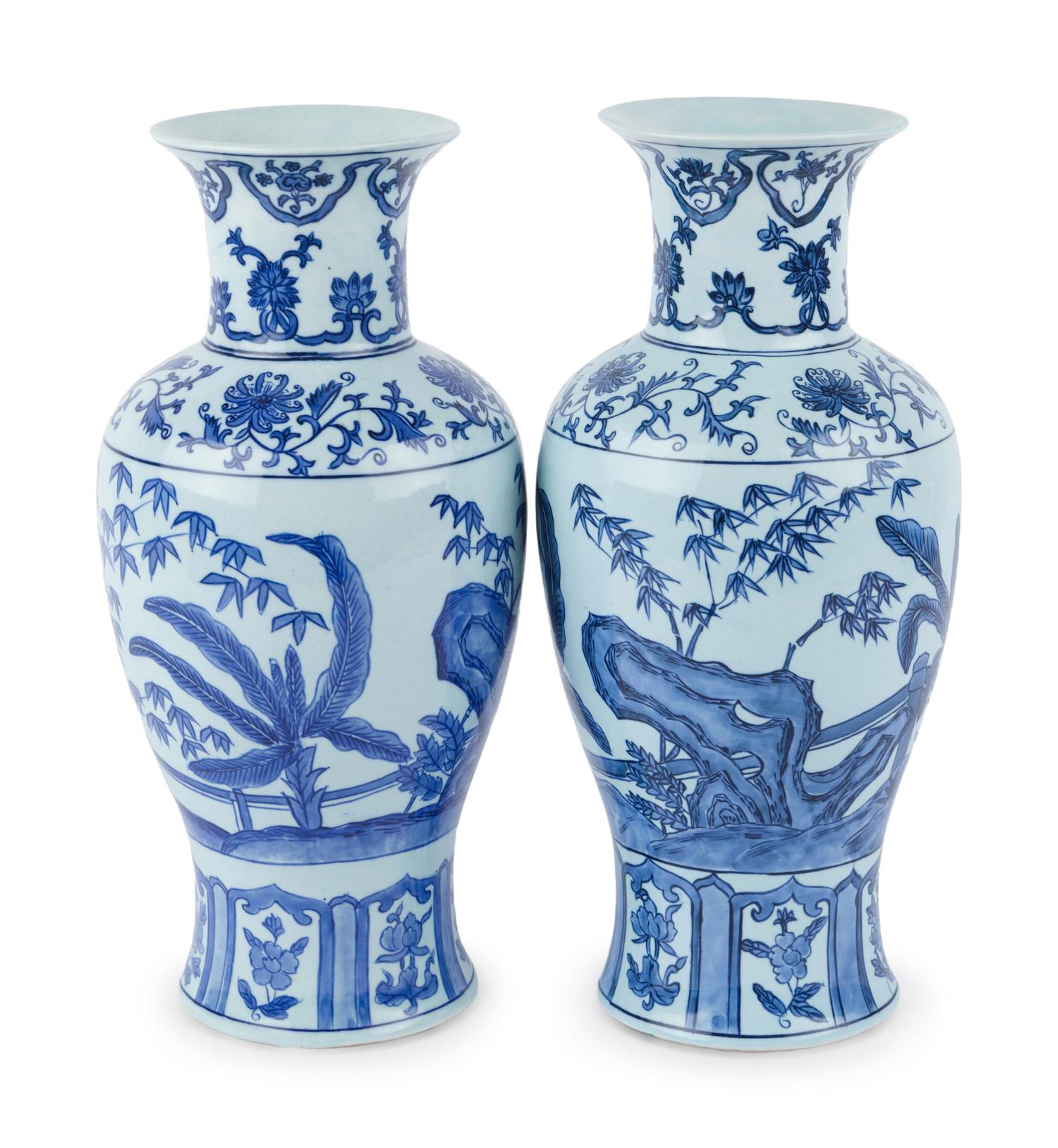 A Pair of Chinese Export Porcelain Vases