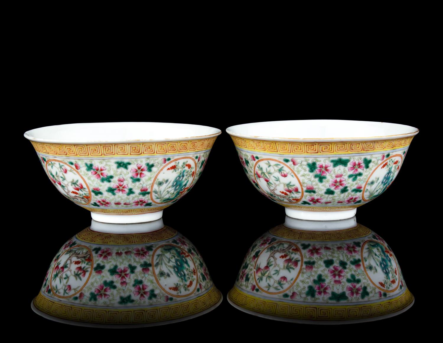 A Pair of Famille Rose Porcelain 'Floral' Bowls