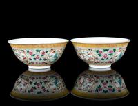 A Pair of Famille Rose Porcelain 'Floral' Bowls