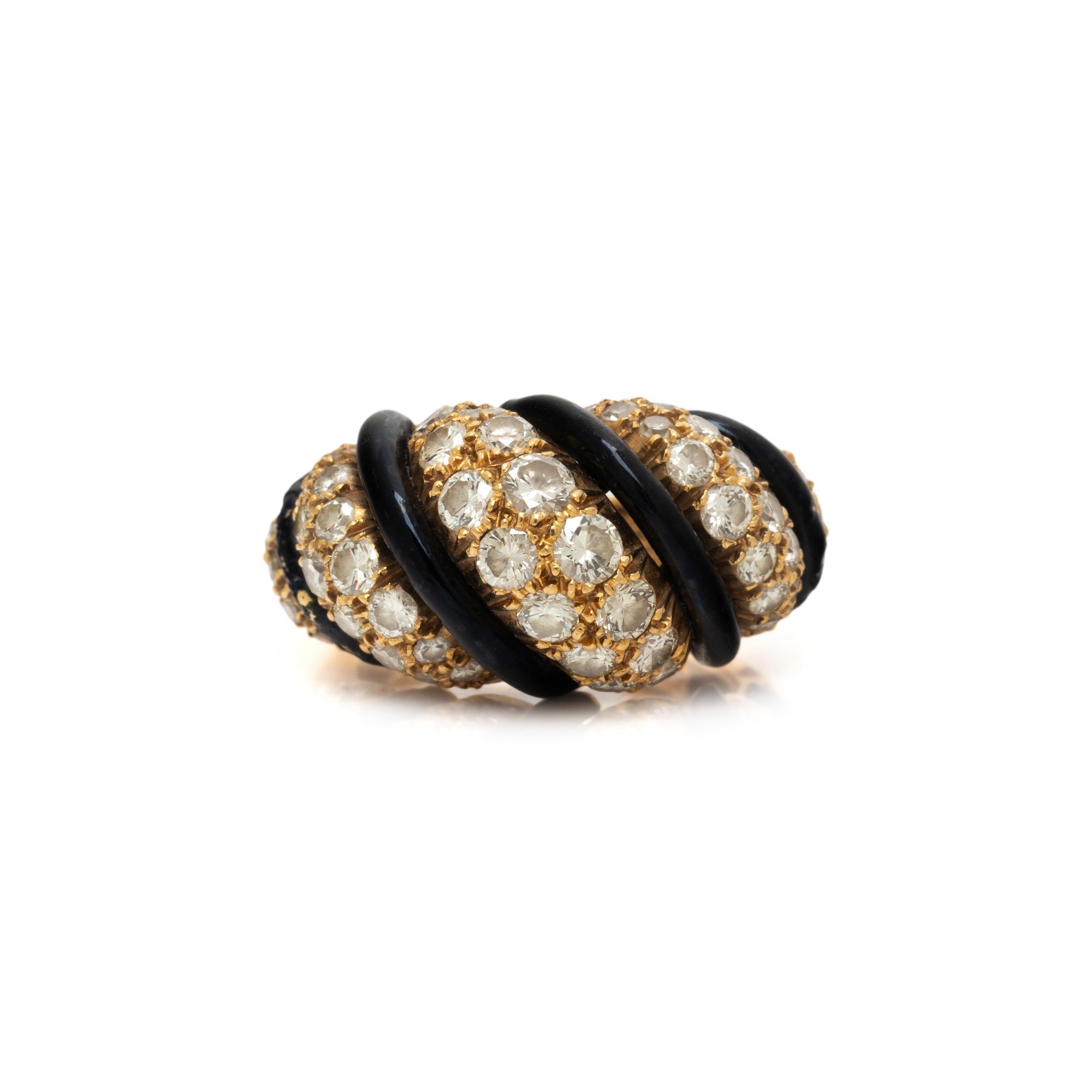 DIAMOND AND ENAMEL BOMBÉ RING