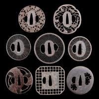 A group of eight Japanese pierced iron and metal tsuba 刀镡一组八件 Edo period ??