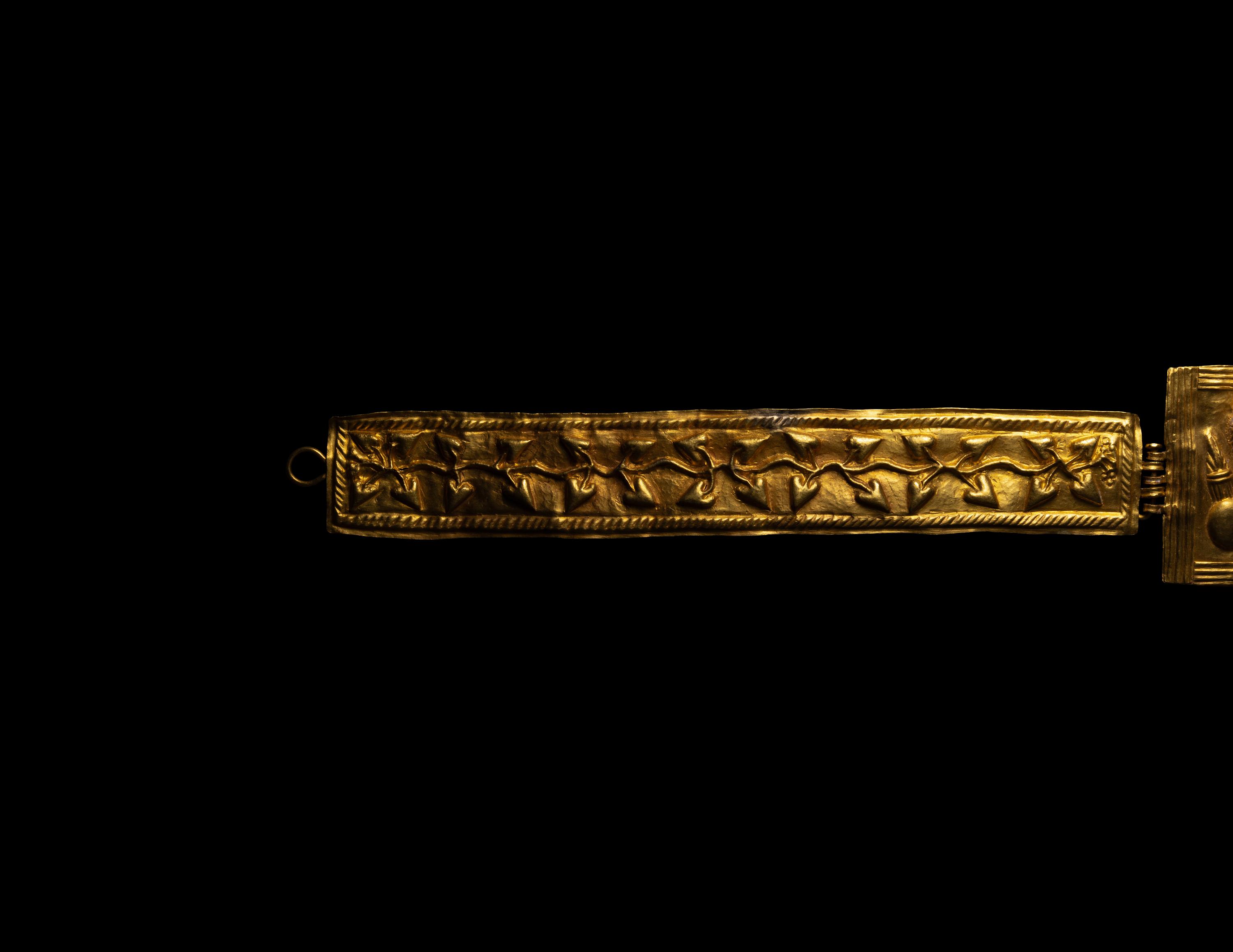 A Roman Gold Diadem or Girdle Featuring Diana