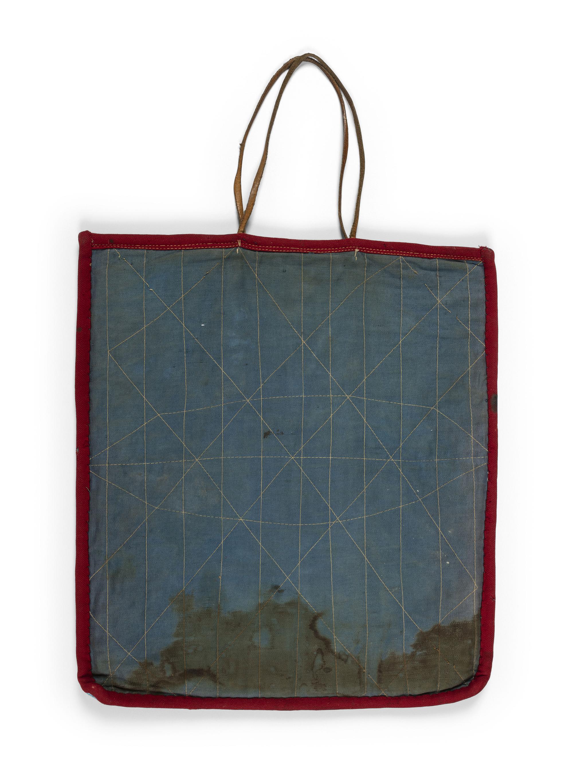 Plateau Beaded Flat Bag