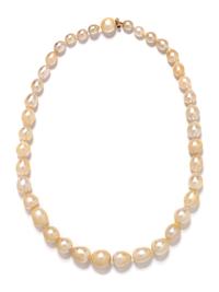 CULTURED PEARL NECKLACE