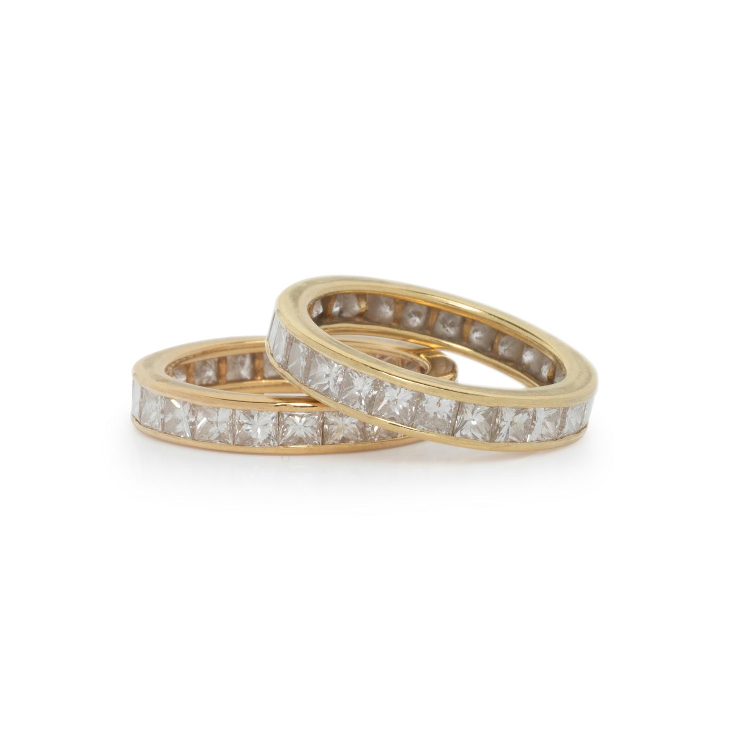 DIAMOND AND PLATINUM RING WITH PAIR OF ETERNITY BANDS