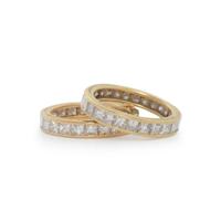 DIAMOND AND PLATINUM RING WITH PAIR OF ETERNITY BANDS