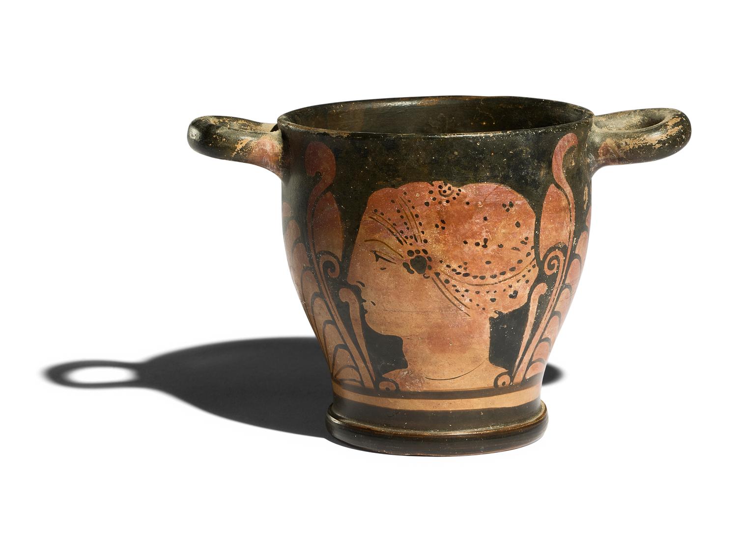 A Campanian Red-Figured Skyphos