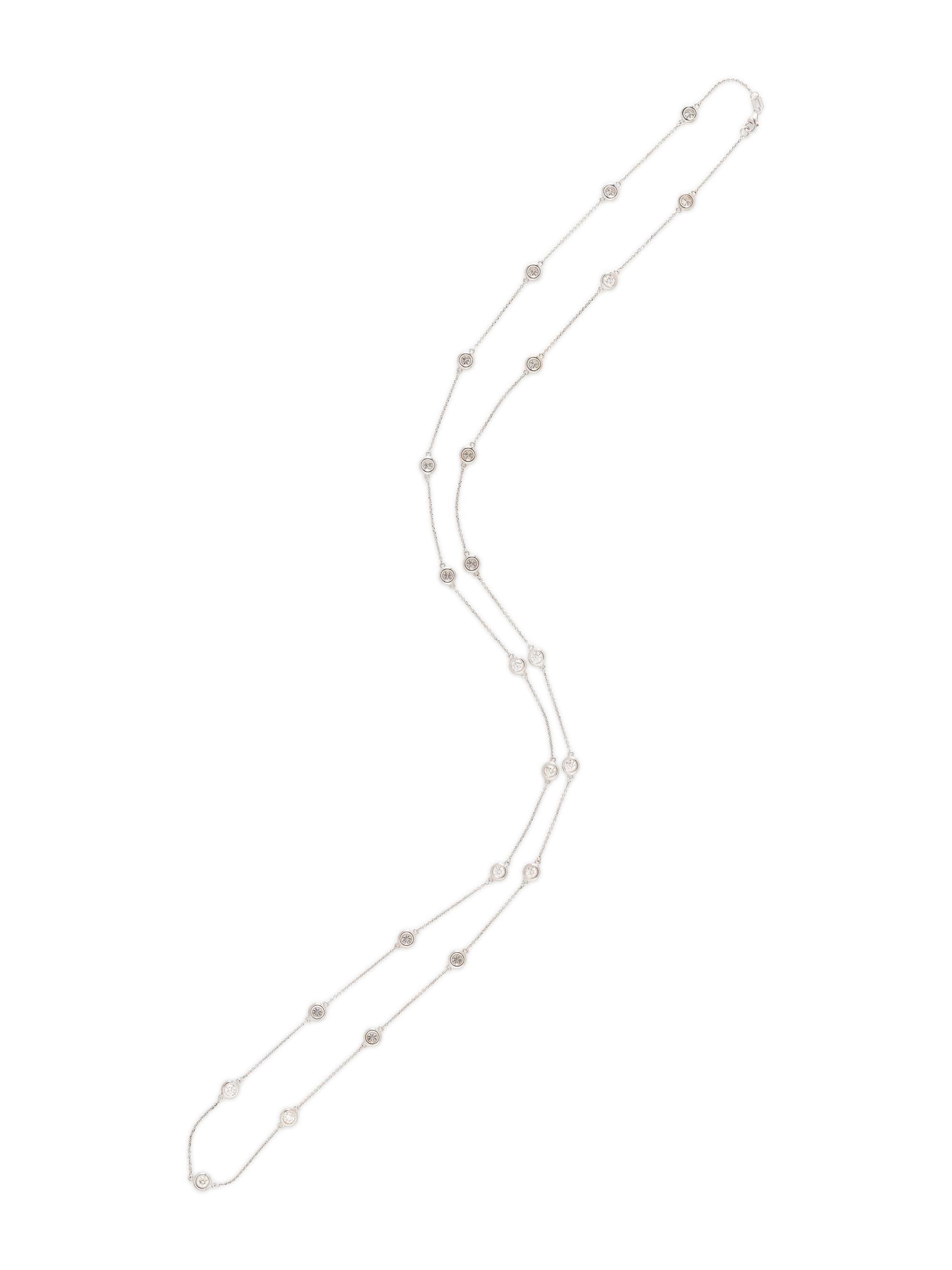 DIAMOND AND WHITE GOLD STATION NECKLACE