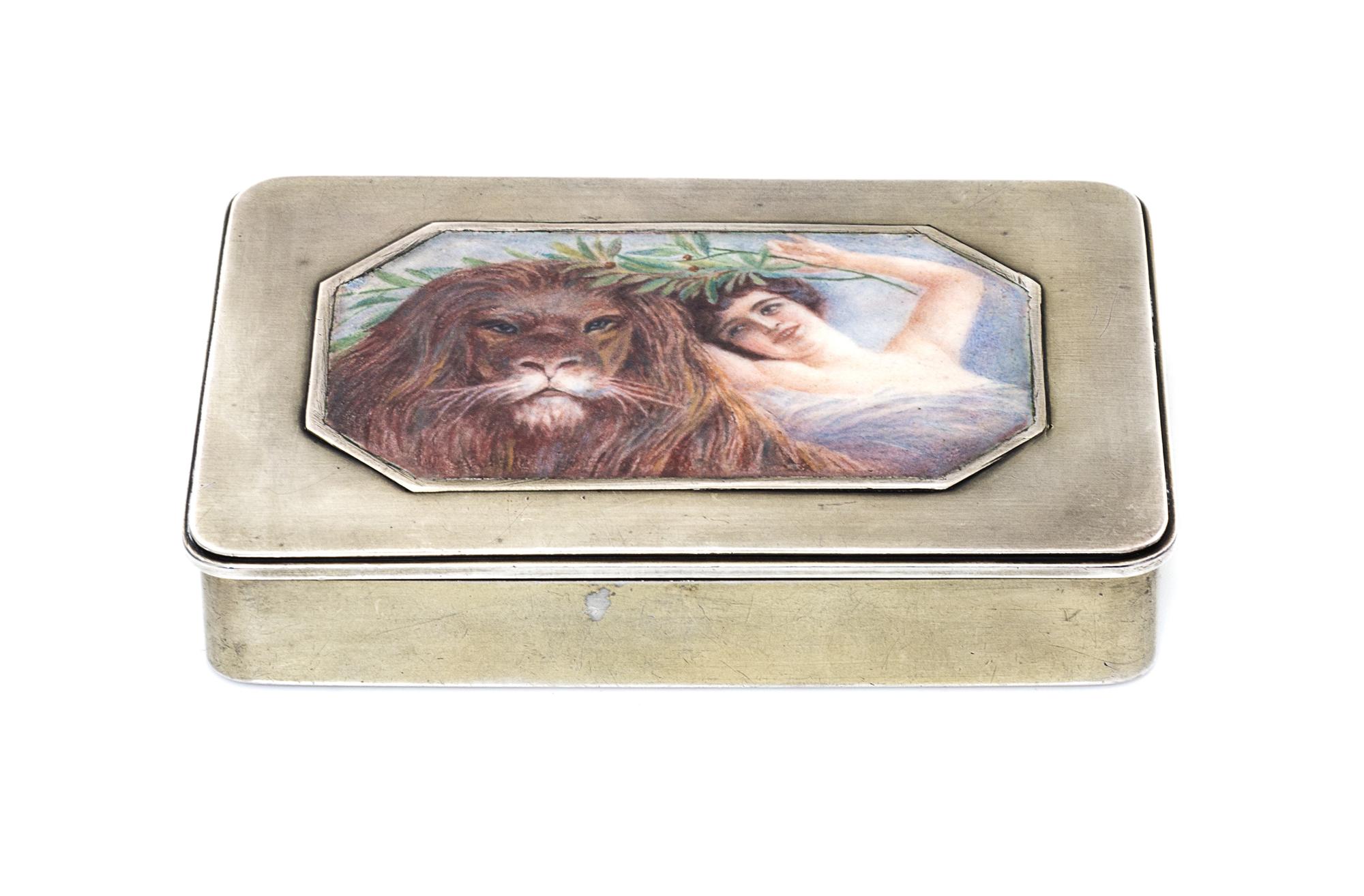 A Russian Silver and En Plein Enamel Box, Mark of Grigory Sbitnev, Moscow, late 19th/early 20th century, the lid centered by a painted