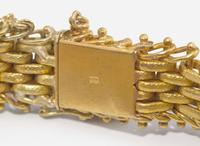 An 18K Yellow Gold Russian Bracelet