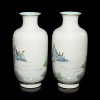 A Pair of Chinese Famille Rose Porcelain 'Landscape' Lantern Vases, Late Qing/Republican Period — 晚清/民國 粉彩山水圖燈籠瓶一對