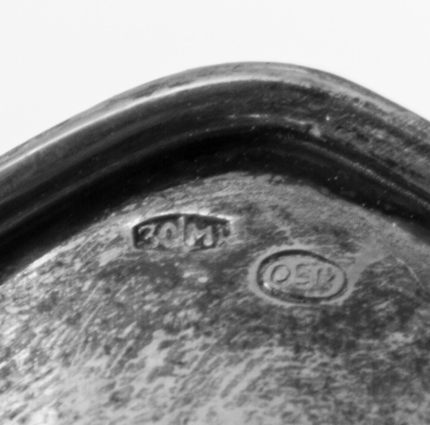 An Italian Silver Bread Server, Malinverni Umberto di Arnaldo, Milan, Mid-20th Century, having a curved body with a pierced foliate scr
