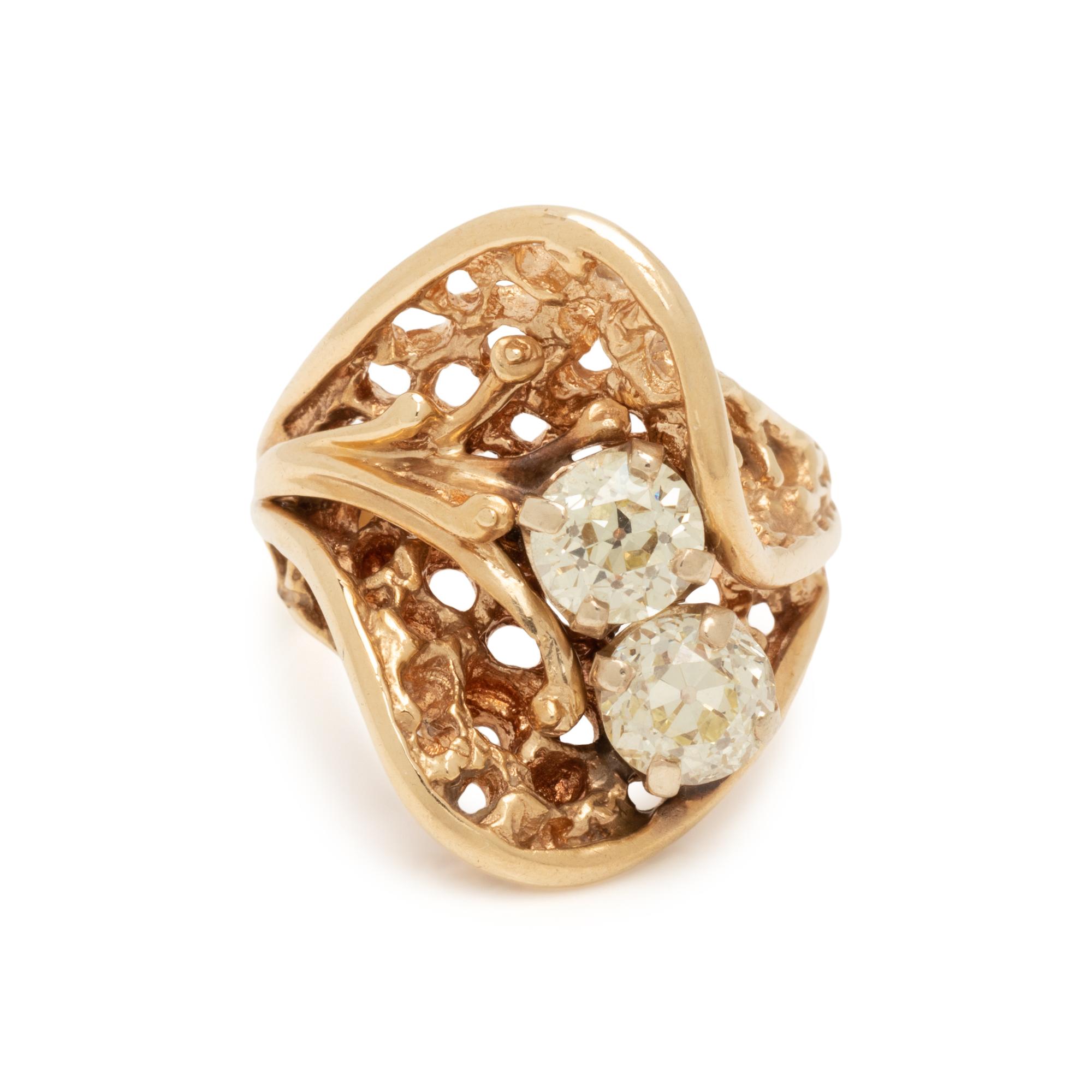 YELLOW GOLD AND DIAMOND RING