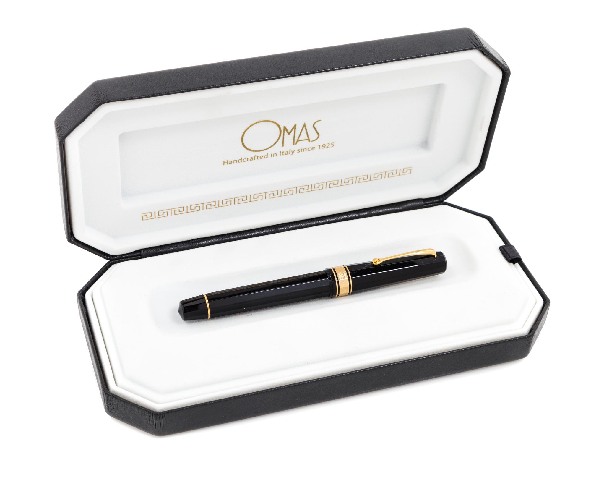An Omas Paragon: Black Fountain Pen