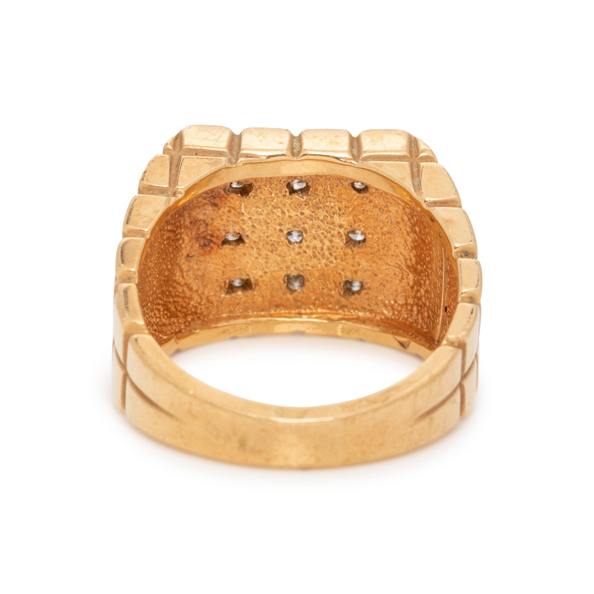 YELLOW GOLD AND DIAMOND RING