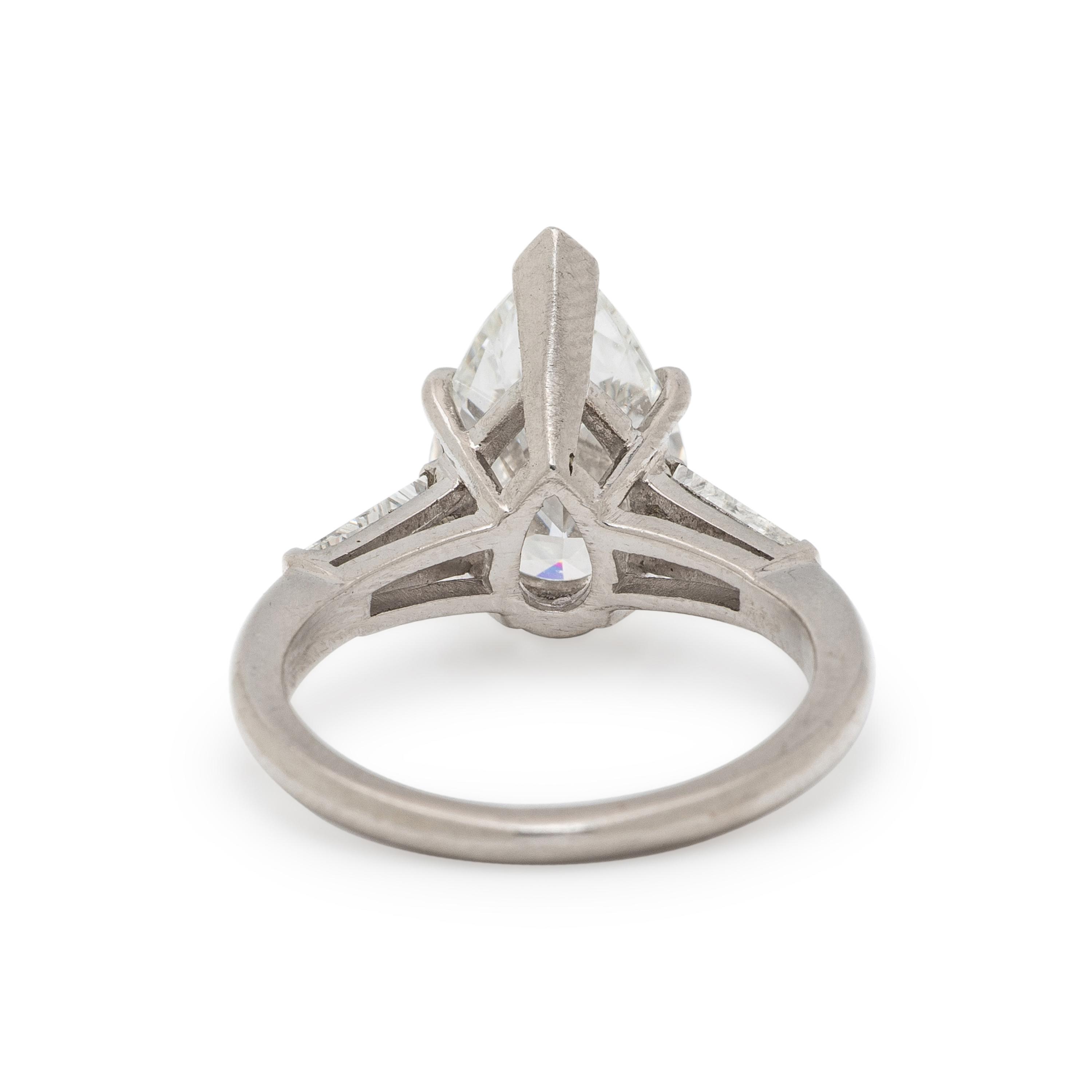 DIAMOND AND PLATINUM RING
