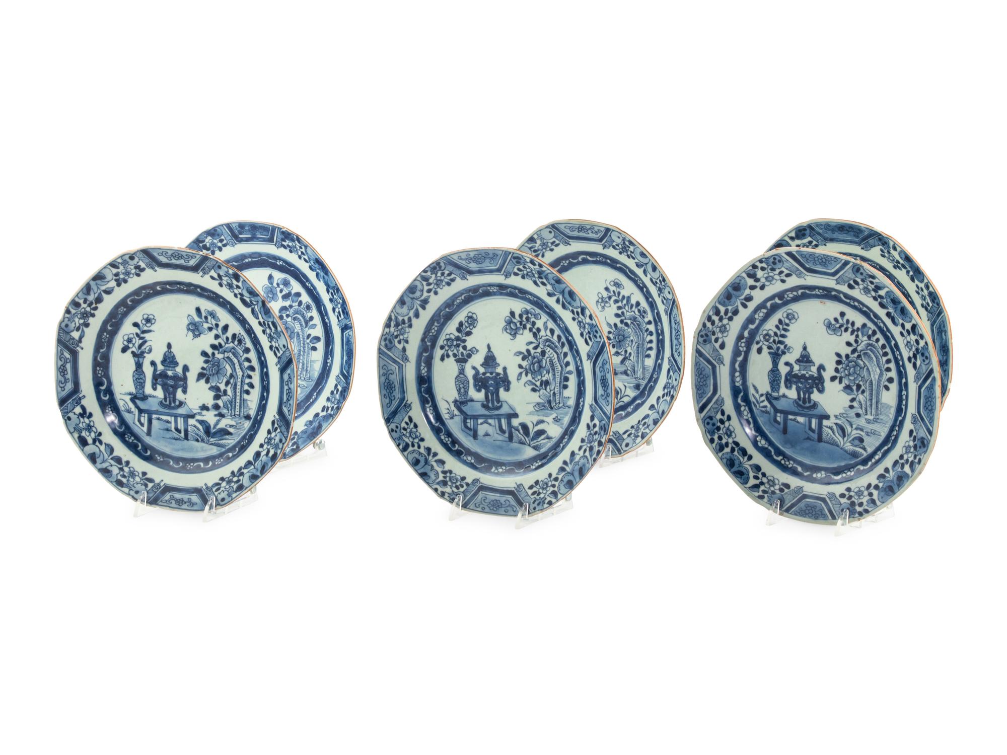 A Set of Six Chinese Export Blue and White Porcelain Plates