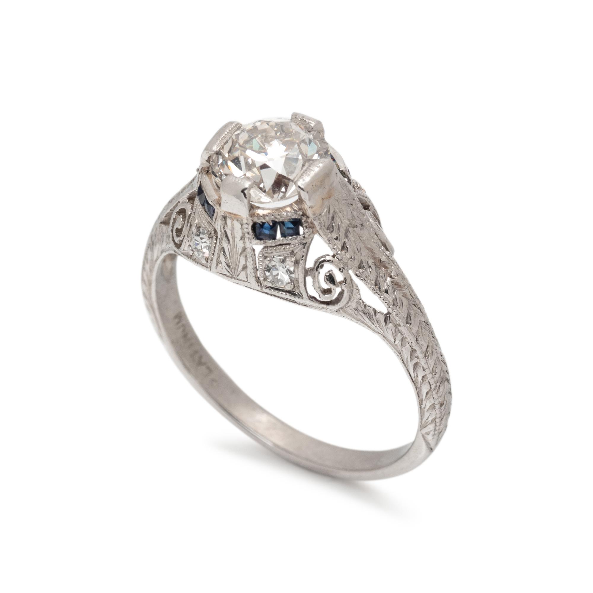 DIAMOND AND SAPPHIRE RING