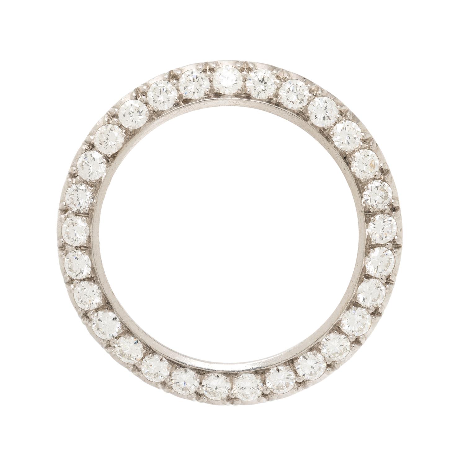 DIAMOND CIRCLE BROOCH