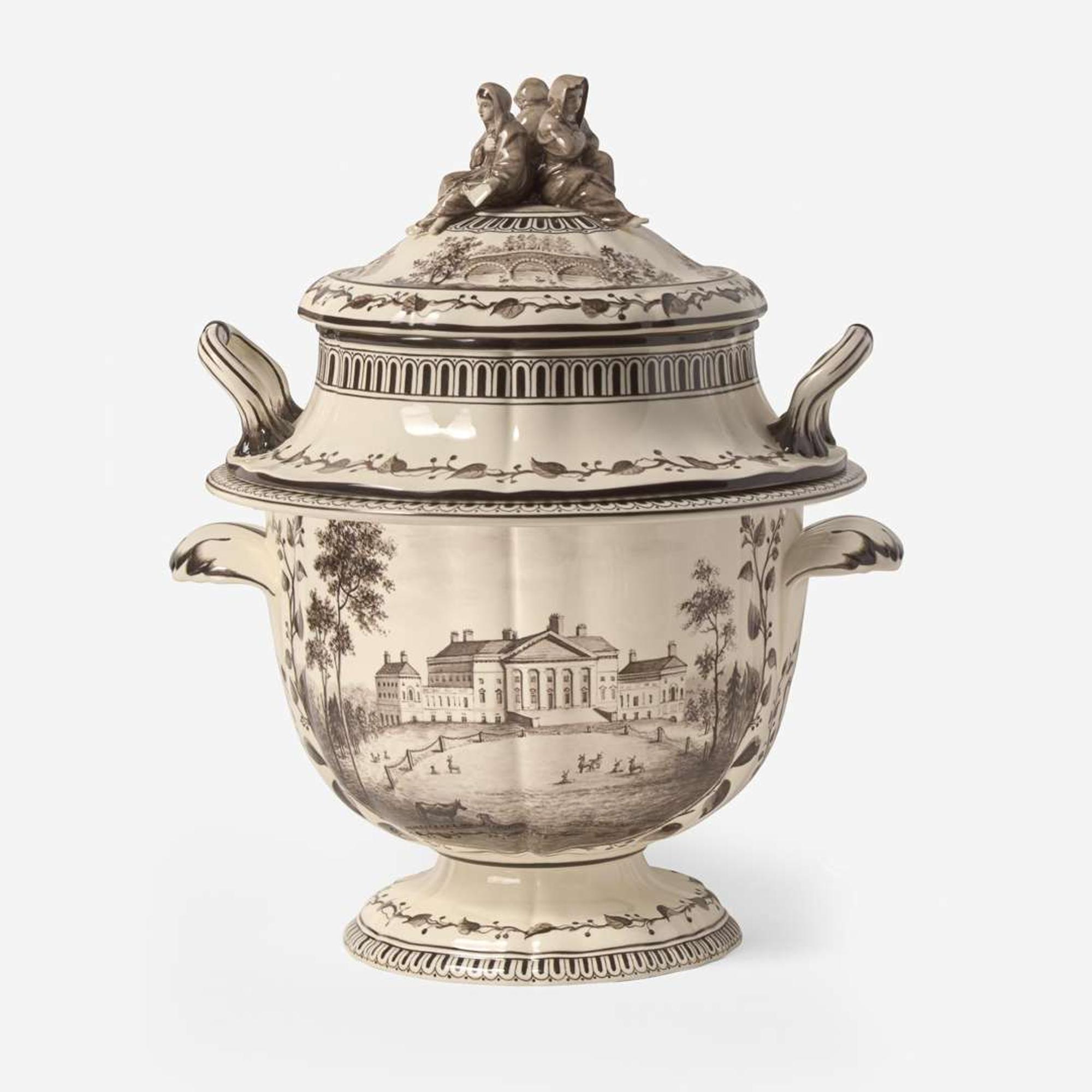 A Wedgwood Queensware Reproduction Frog Service Glacier UK, 1995