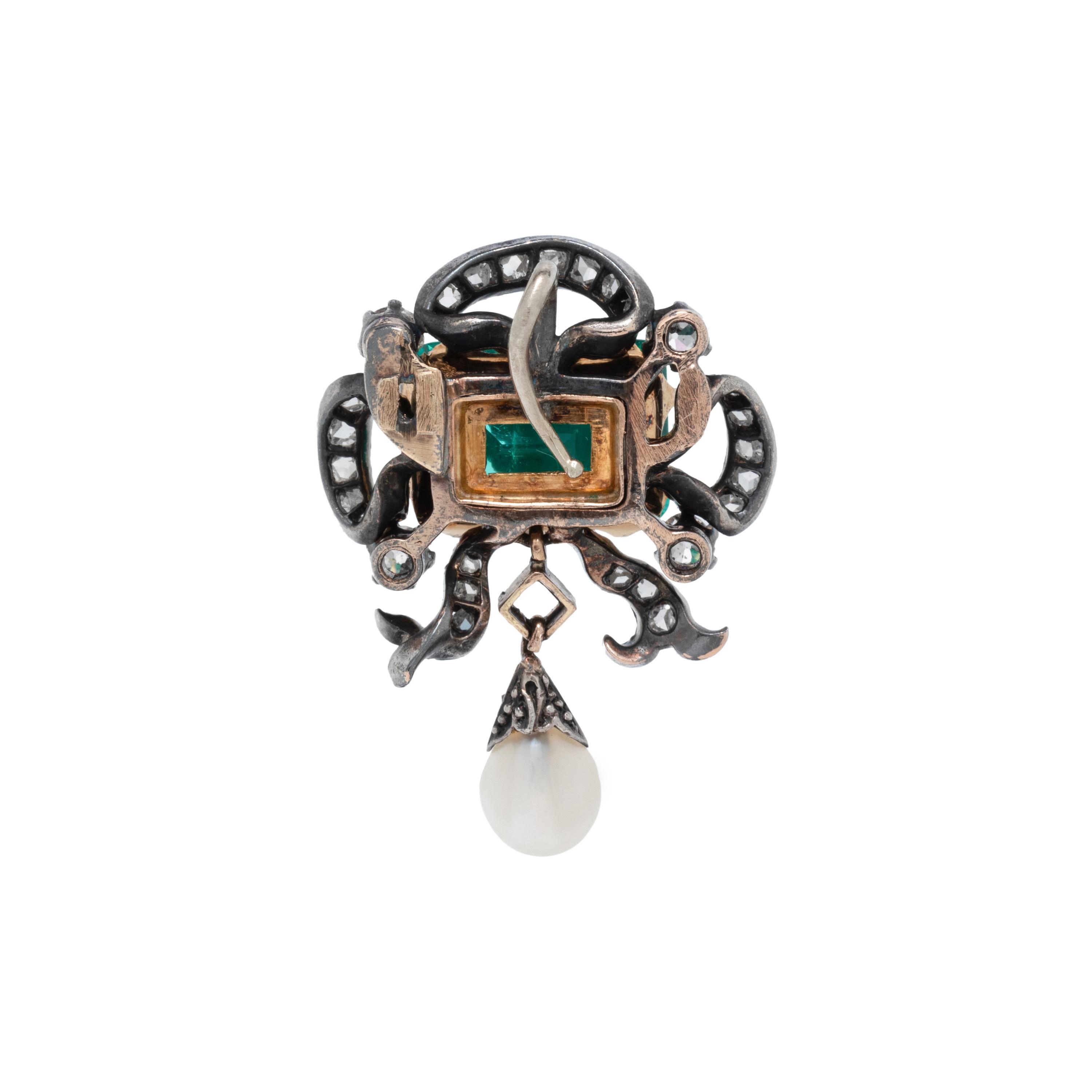 ANTIQUE, COLOMBIAN EMERALD AND DIAMOND BROOCH