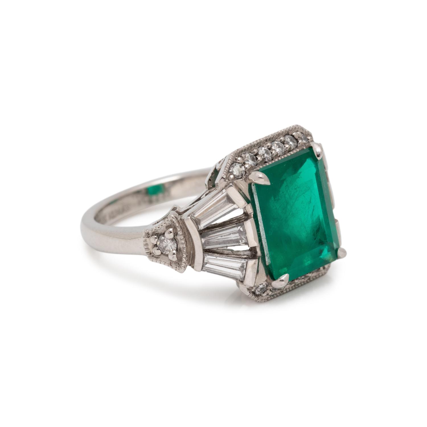 COLOMBIAN EMERALD AND DIAMOND RING