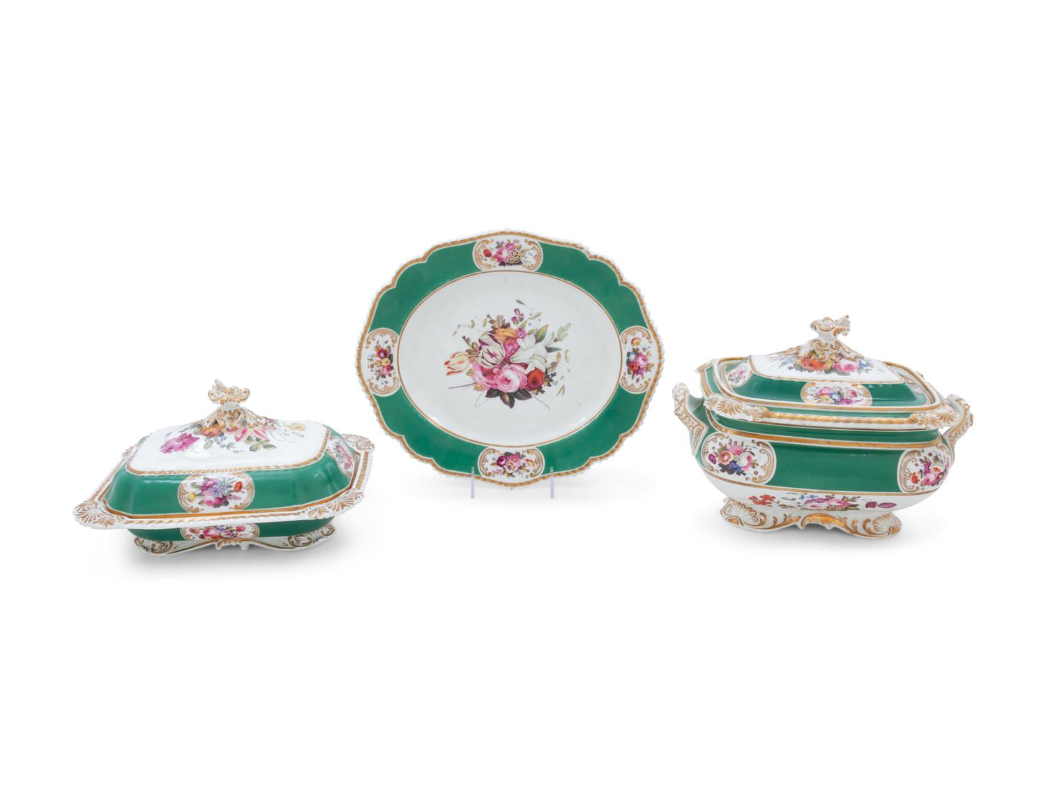 A Chamberlain's Worcester Painted and Parcel Gilt Porcelain Dinner Service
