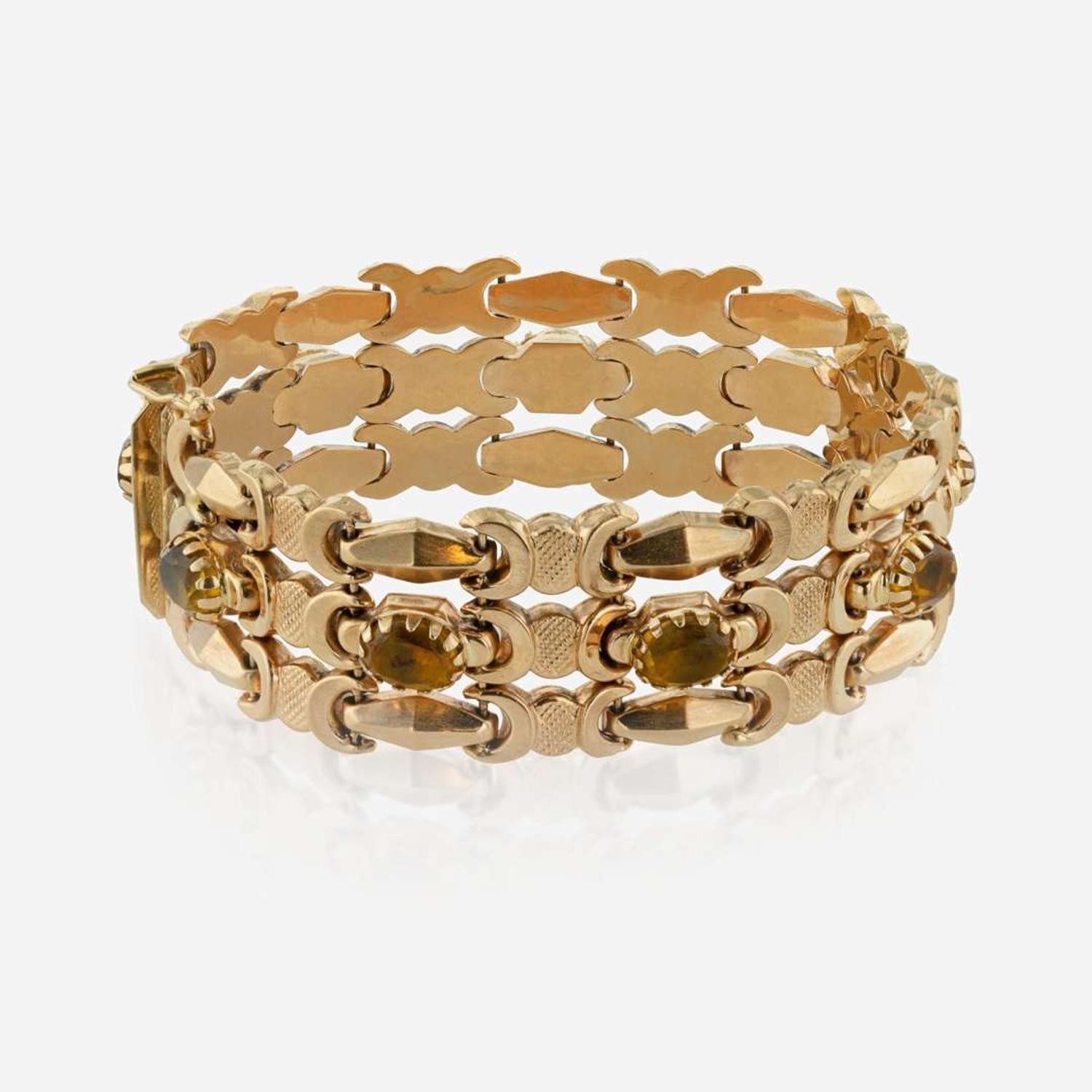 An 18K Yellow Gold and Glass Bracelet