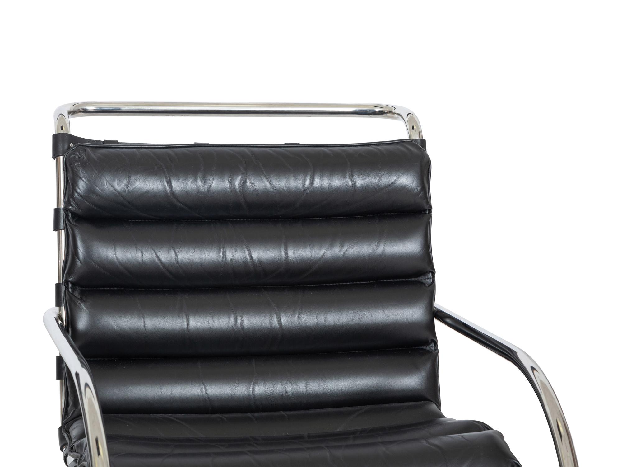 A Pair of Knoll MR Lounge Chairs