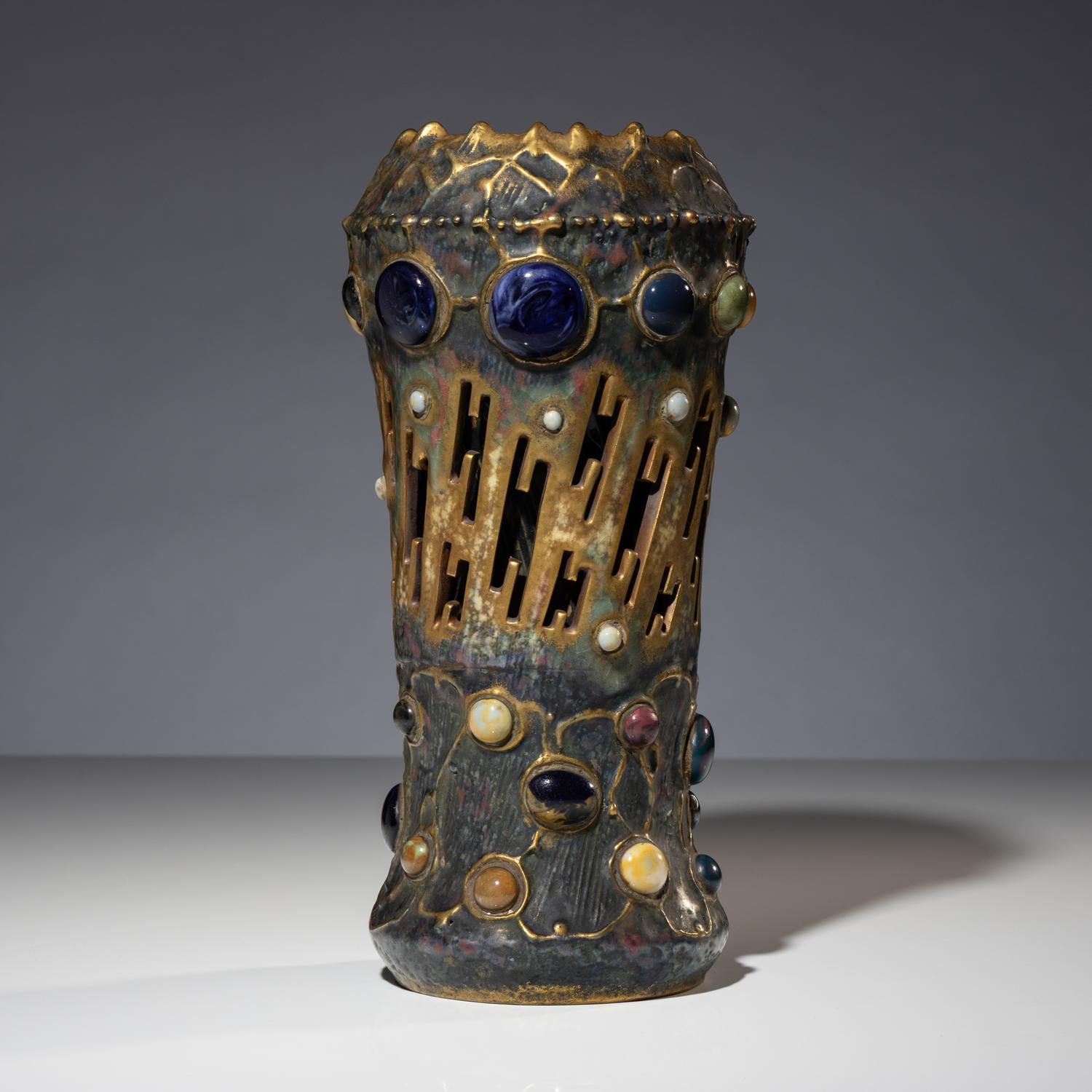 Amphora Gres Bijou Lightning Bolt vase Austria, c. 1902