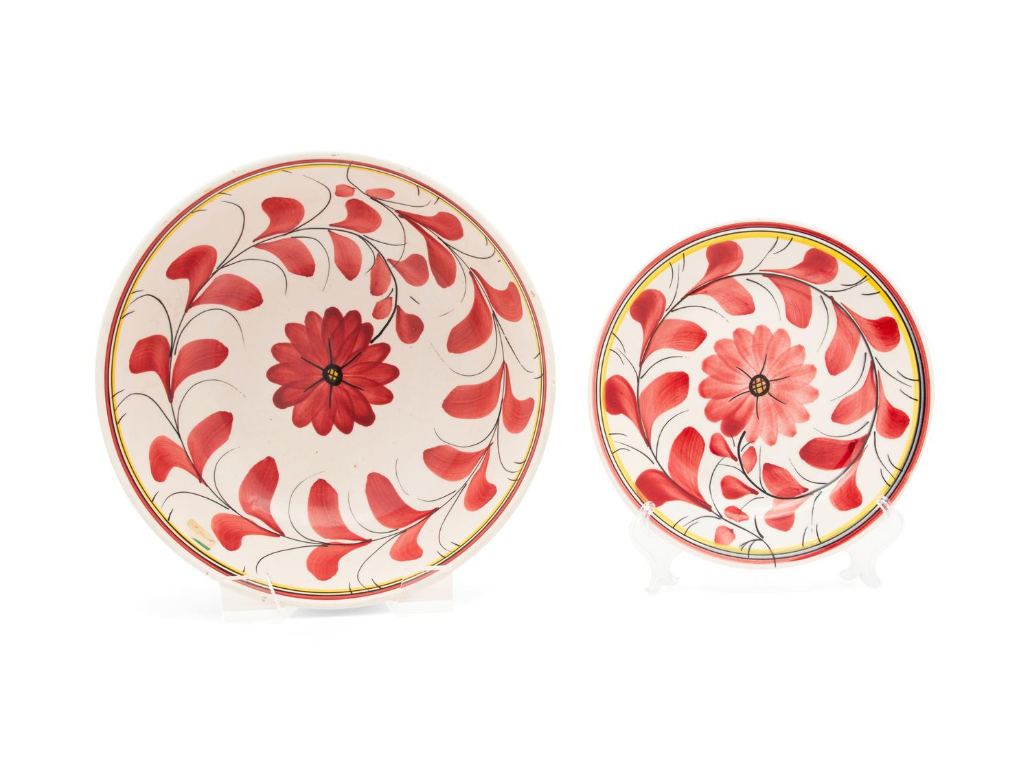 A Richard Ginori Glazed Ceramic Bowl and Eight Plates — 20TH CENTURY