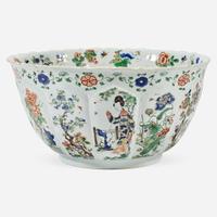 A Chinese famille verte-decorated lobed porcelain large bowl Kangxi period
