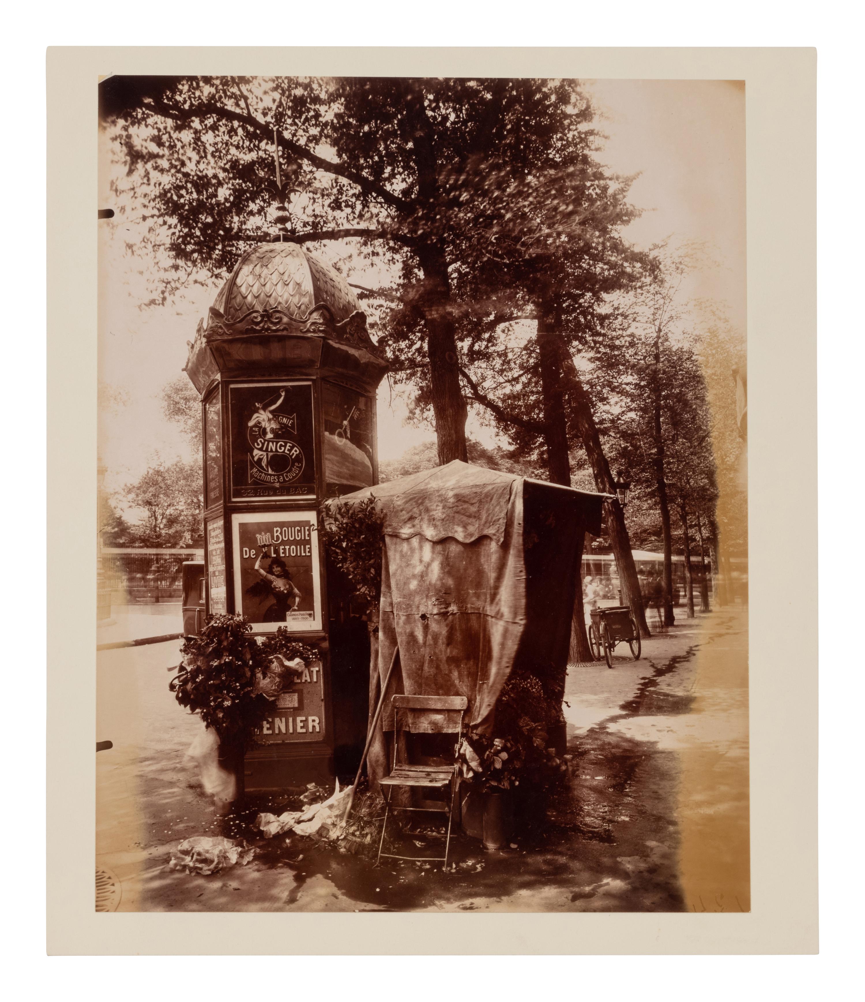 A group of four photographs ( Á la Coquille d'Or, rue de la Sourdière, 4e, 1908; Pavilion du Hanovre, boulevard des Capucines 33 , 1913; Fête du Trône , 1914; Fleurs [Boulevard Saint Michel] , 1926-1927)