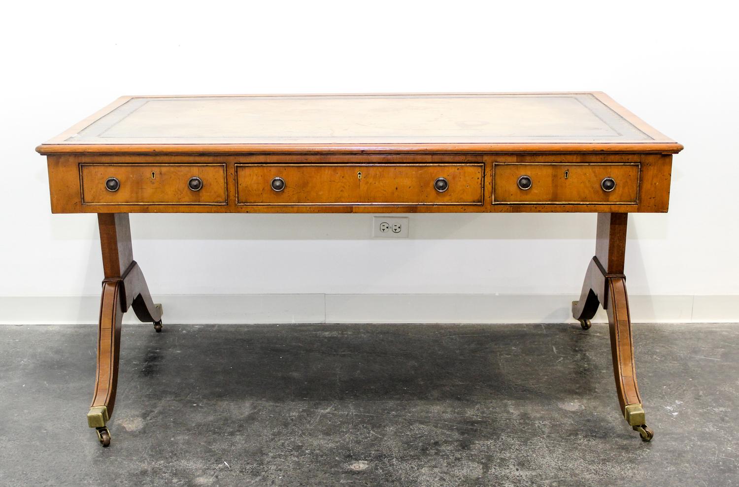 An English Library Table Height 29 1/2 x width 60 x depth 35 1/2 inches. — 19TH/20TH CENTURY
