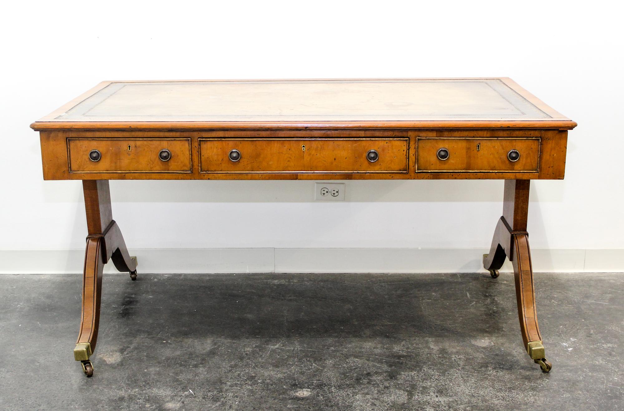 An English Library Table Height 29 1/2 x width 60 x depth 35 1/2 inches. — 19TH/20TH CENTURY