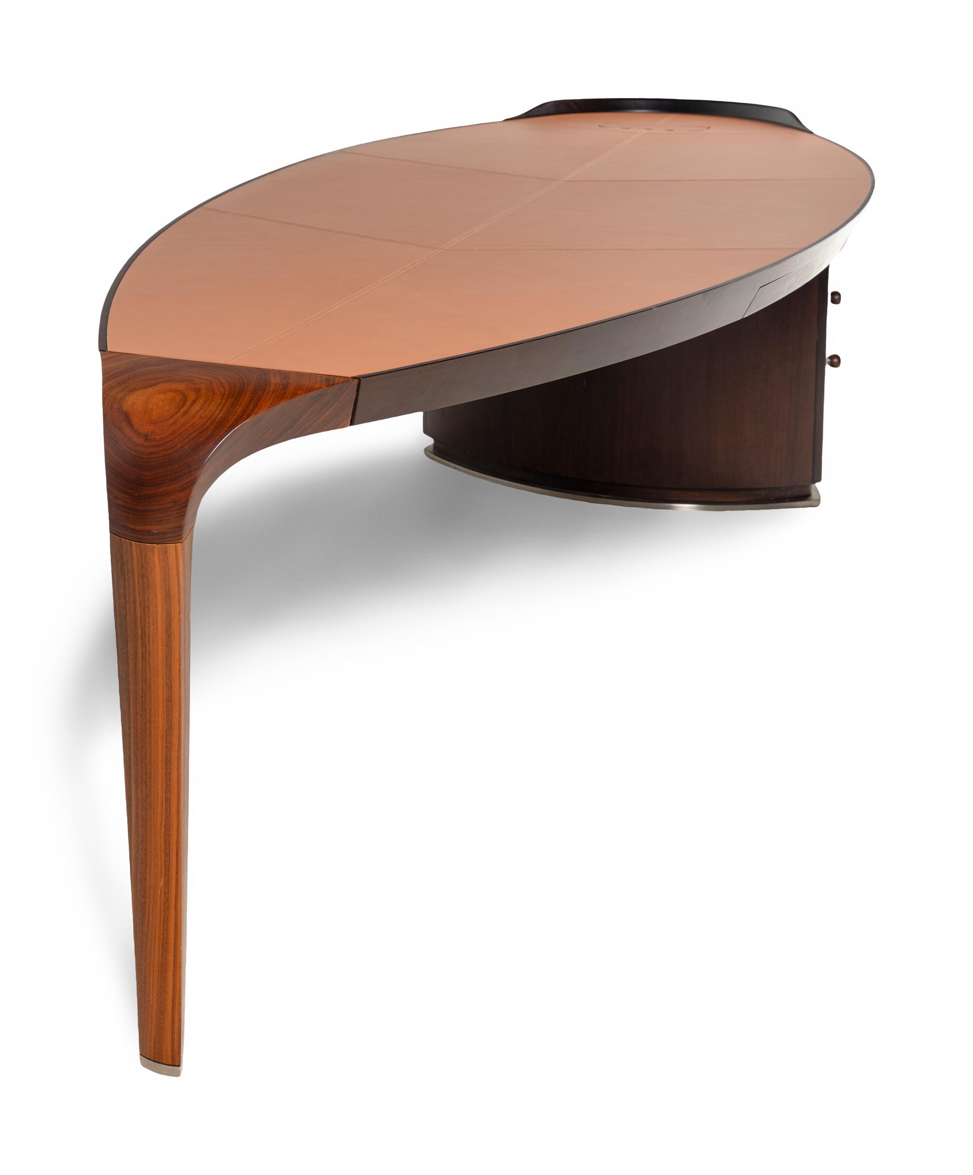 Erasmo Desk Giorgetti, Italy