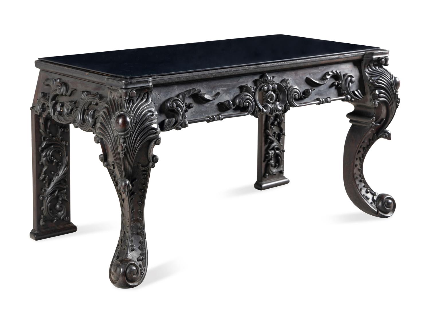 An Impressive Chinese Export Carved Hardwood Console Table, 19th Century 清晚期 外銷紅木桌