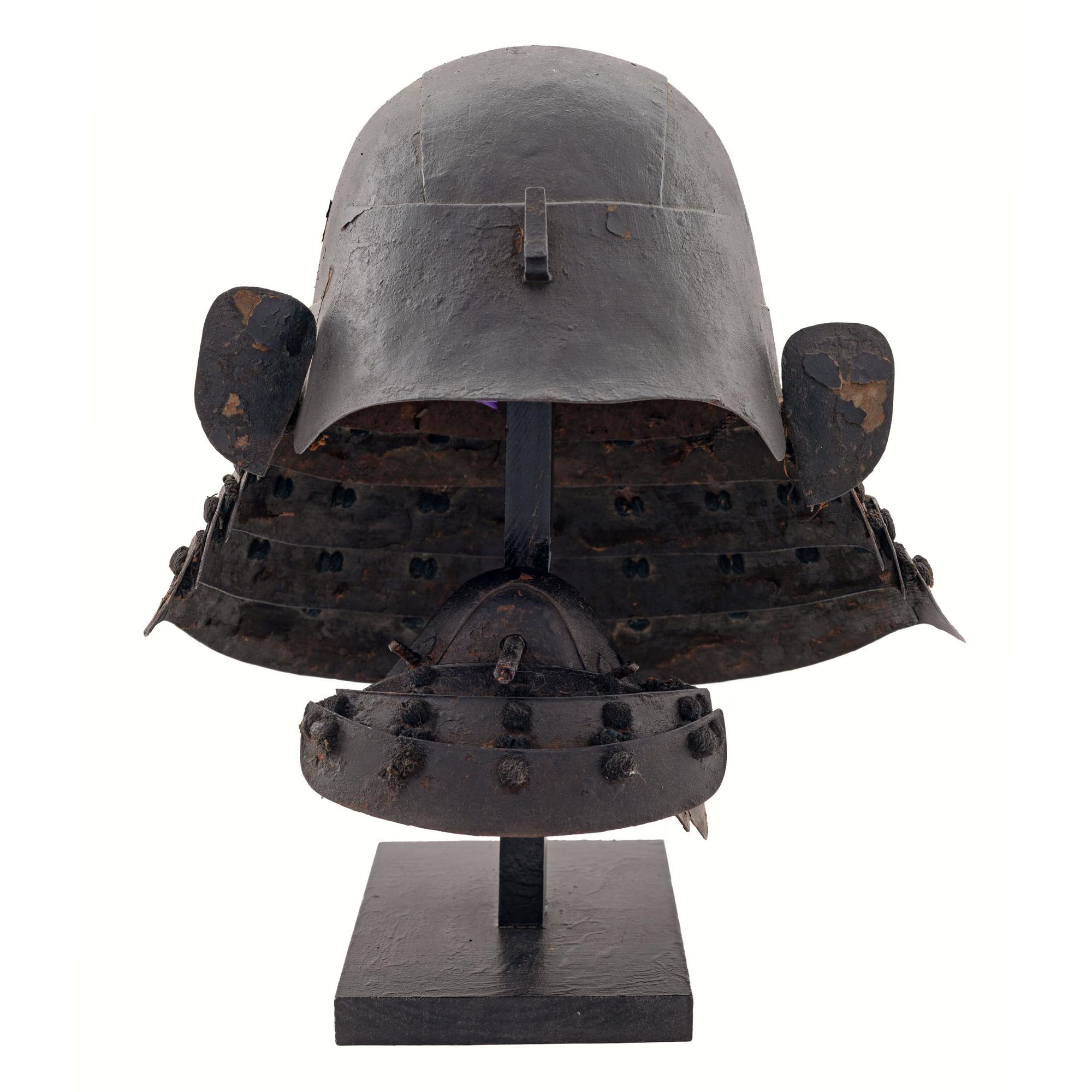Edo-Period Japanese Hineno Kabuto with Contemporary Hanbo