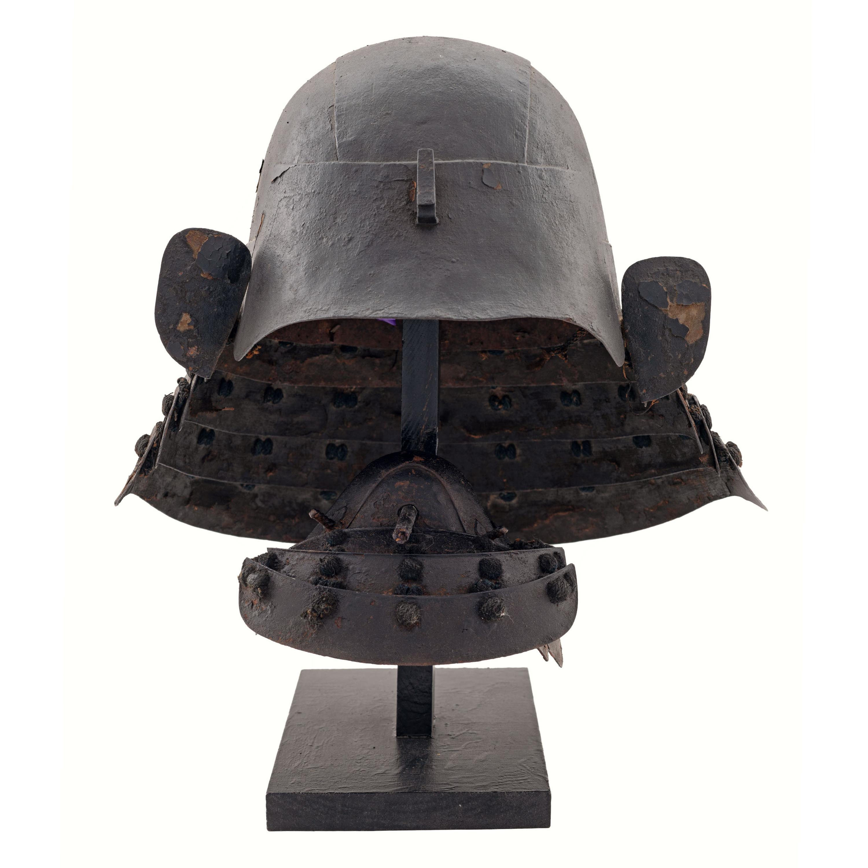 Edo-Period Japanese Hineno Kabuto with Contemporary Hanbo