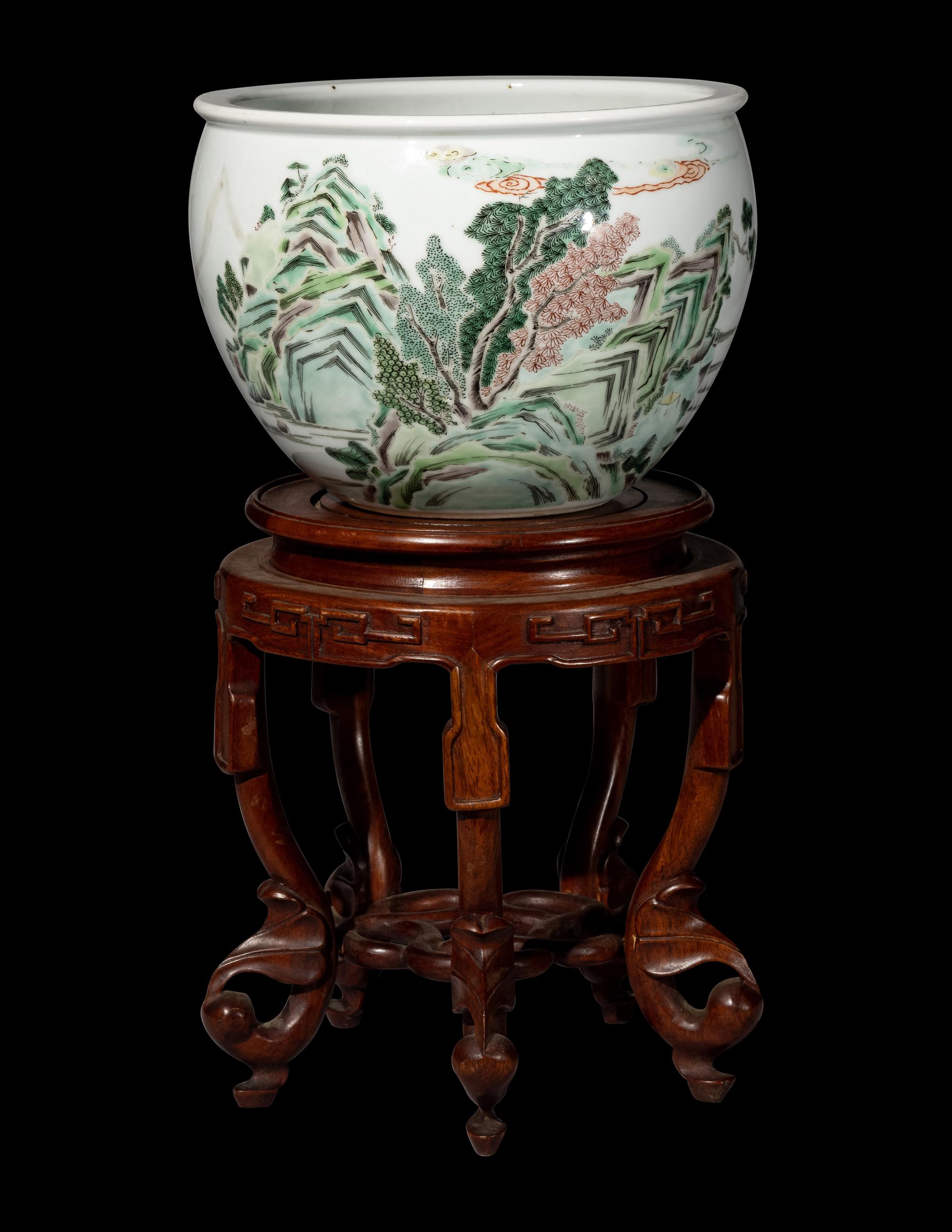 A Chinese Famille Verte Porcelain Scroll Pot