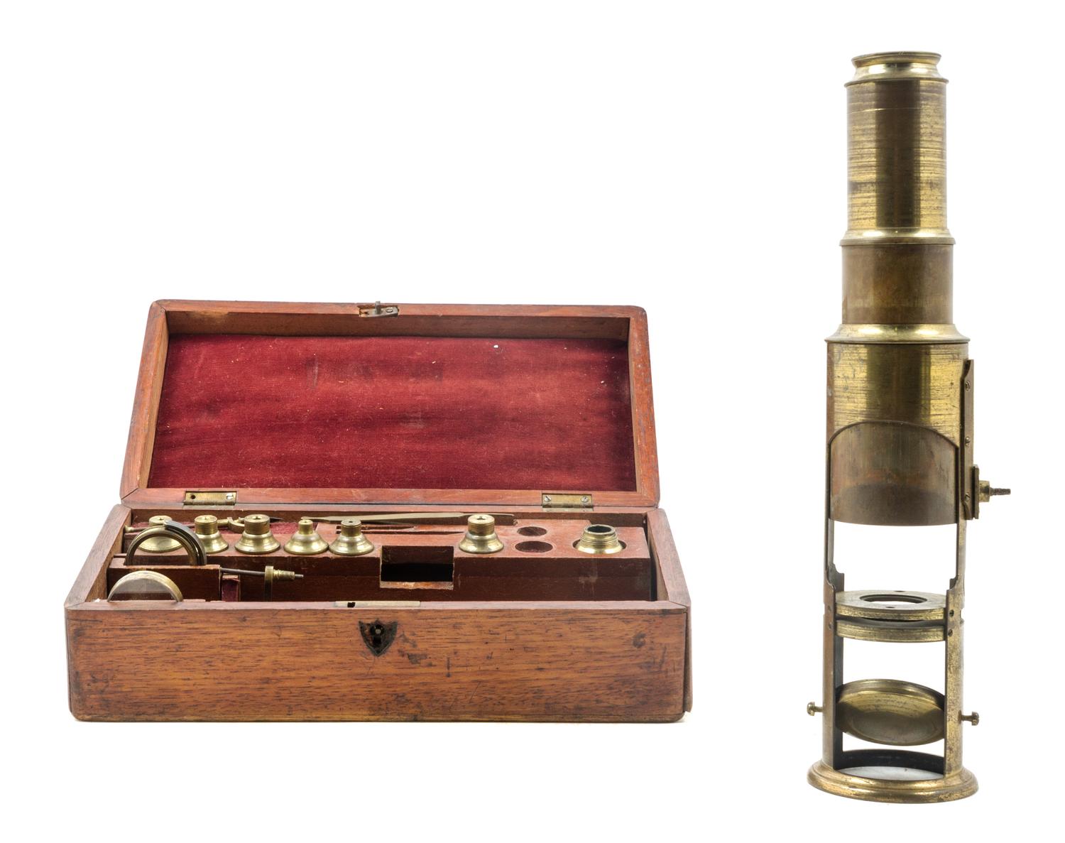 An English Brass Drum Microscope Height 10 inches. — 19TH CENTURY