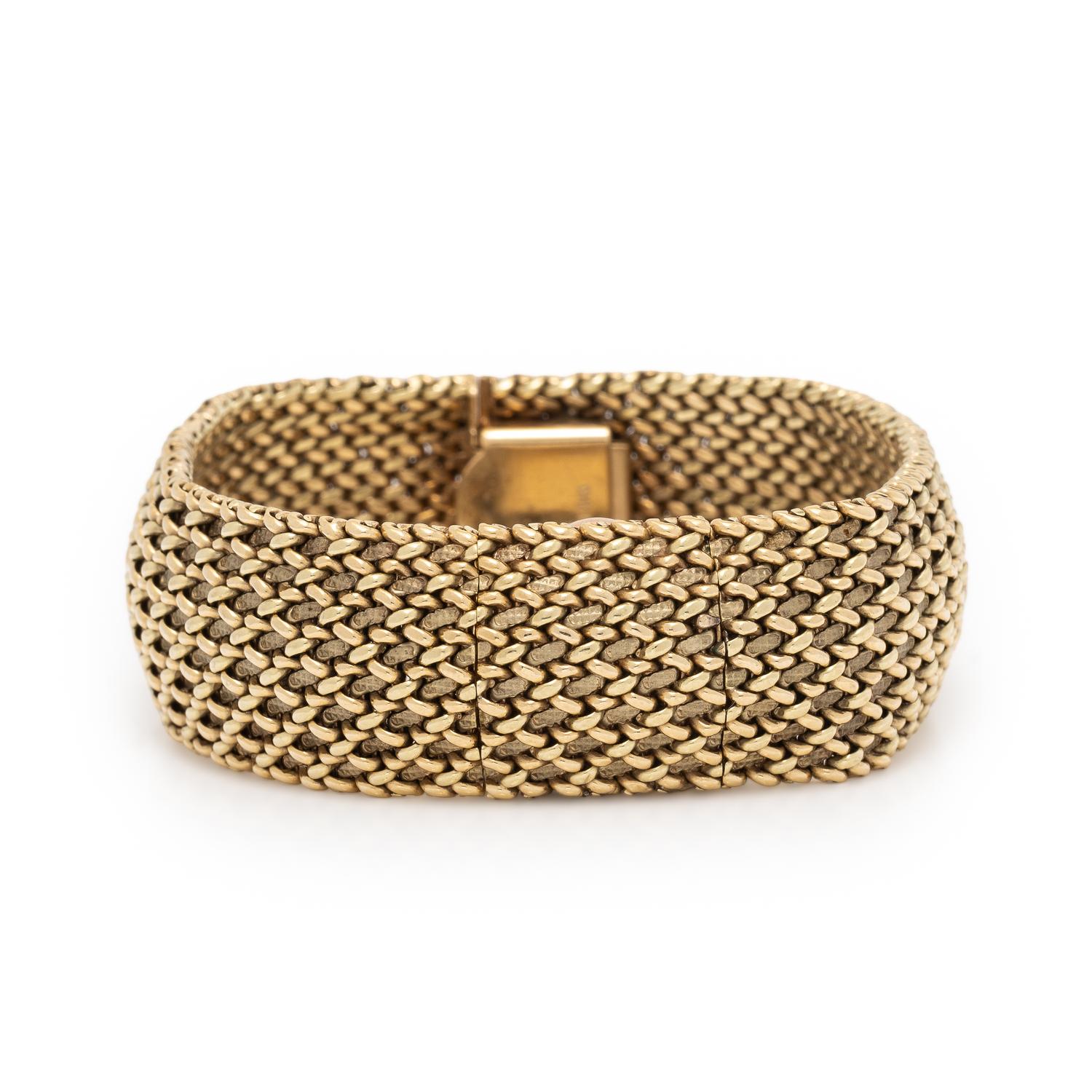 Hebe, 14K Yellow Gold Surprise Watch