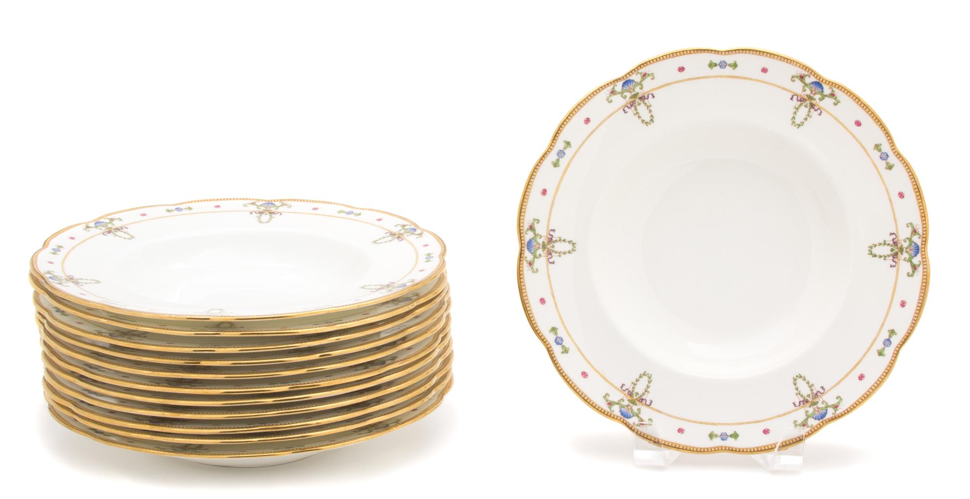 Twelve Minton Porcelain Plates Diameter 9 inches. — 20TH CENTURY